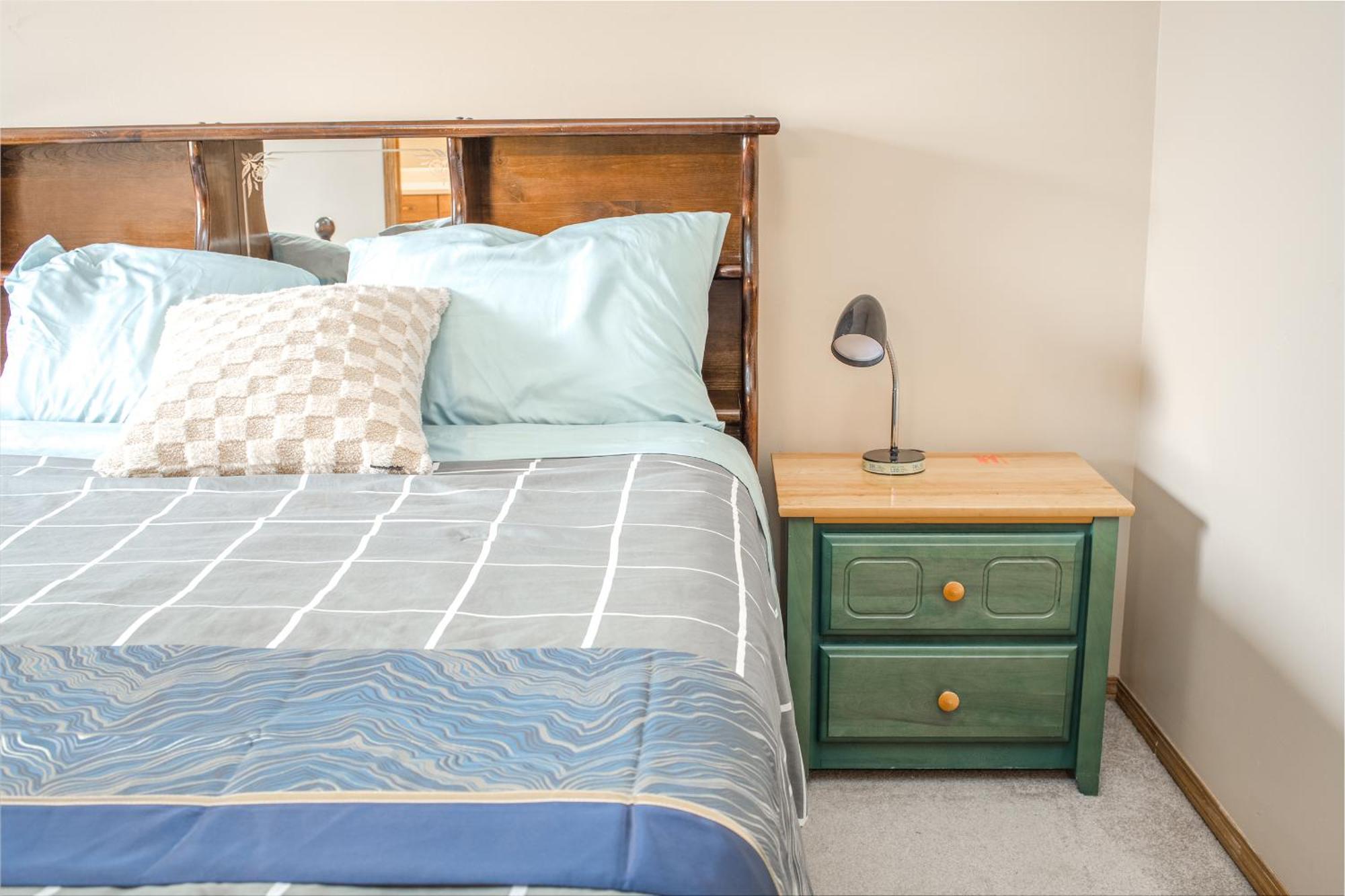 Apartment Airport 4br2ba Double Garage Pet Friendly *